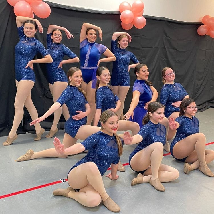 Dance It Up With Music  team